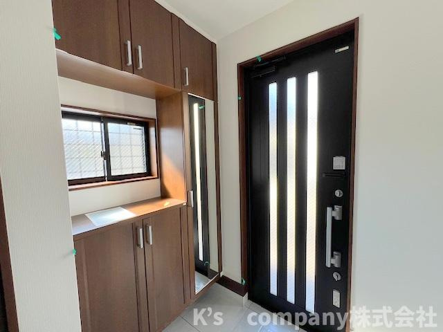 ◎茅ヶ崎市香川４丁目　中古戸建の玄関|玄関周辺スペース◇