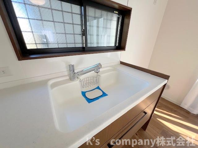 ◎茅ヶ崎市香川４丁目　中古戸建のキッチン|人造大理石のおしゃれなシンク◇