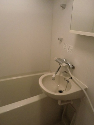【浴室】 | 新品家具付きマンション不老町4(KaGood神奈川)