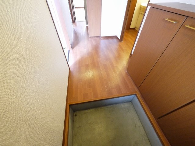 アミー筒井Ａ・Ｂの玄関|玄関です