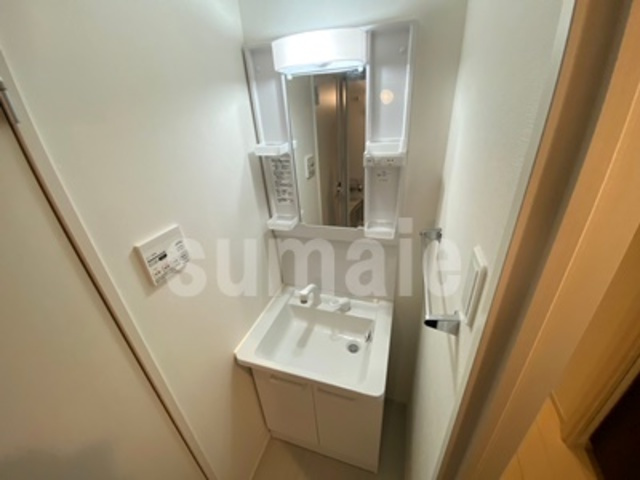 リブリ・大宮土呂の洗面所|独立洗面台です☆