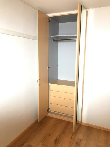 サンタプレイスの収納|洋室　収納