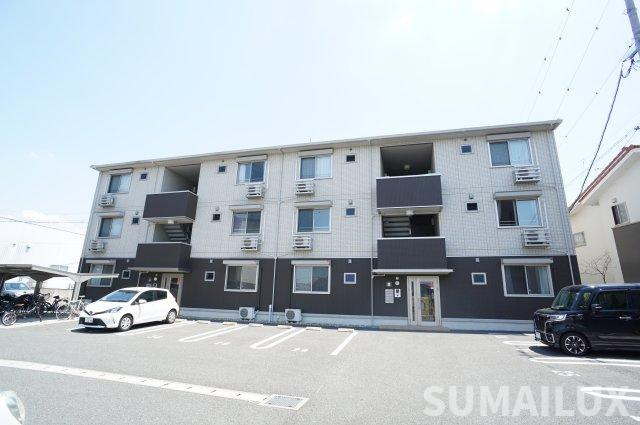 熊本市東区長嶺東５丁目のアパートの駐車場