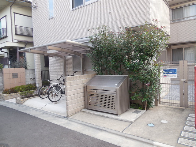 メゾン　ド　マリのエントランス