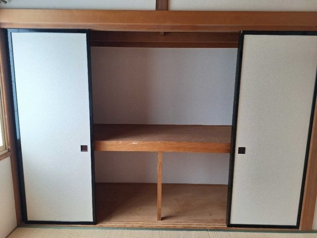 アメニティ津志田　Ａの収納