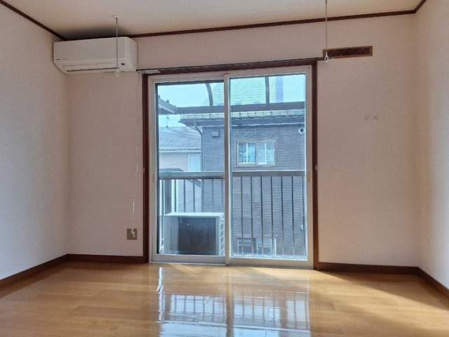 アメニティ津志田　Ａの洋室