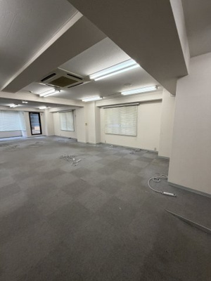 【駐車場】 | USビル