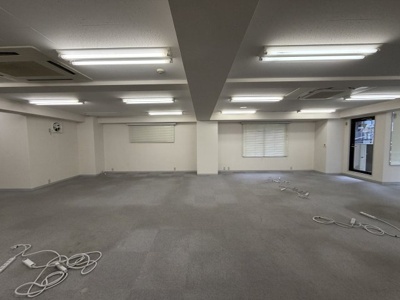 【駐車場】 | USビル