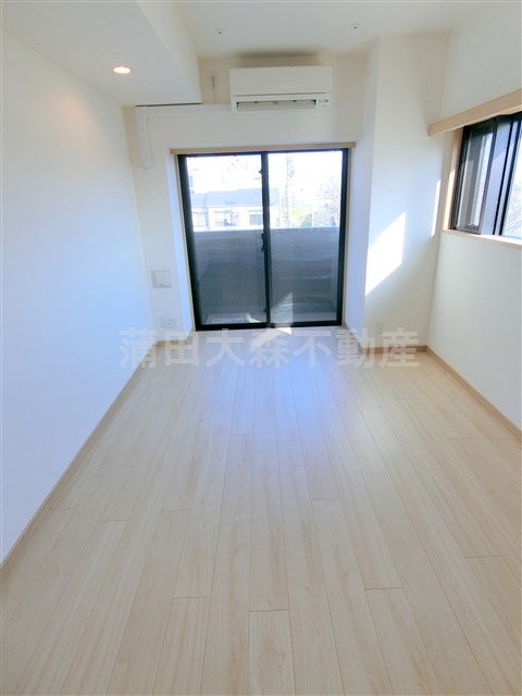 ルーブル多摩川南六郷の居間・リビング