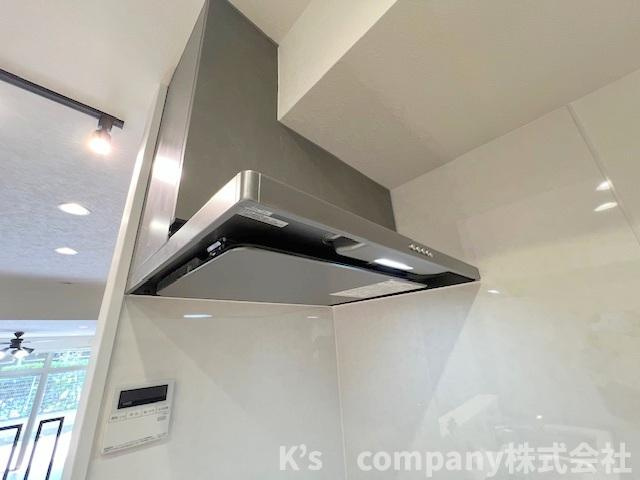 茅ヶ崎市中海岸4丁目　シーサイド茅ヶ崎のキッチン|お手入れのしやすいスリムタイプのレンジフード☆