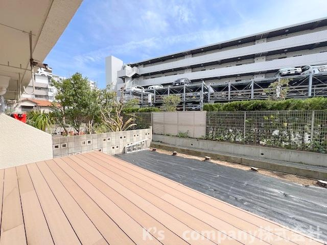茅ヶ崎市中海岸4丁目　シーサイド茅ヶ崎の庭|植栽やガーデニングも楽しめます◇
