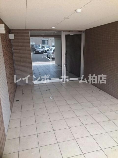 仲介手数料（賃料の1.10ヵ月）の50％OFF対象物件！のエントランス|清潔なエントランスです