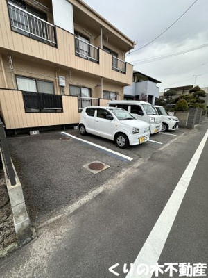 【駐車場】 | アークハイツ | 駐車場があります