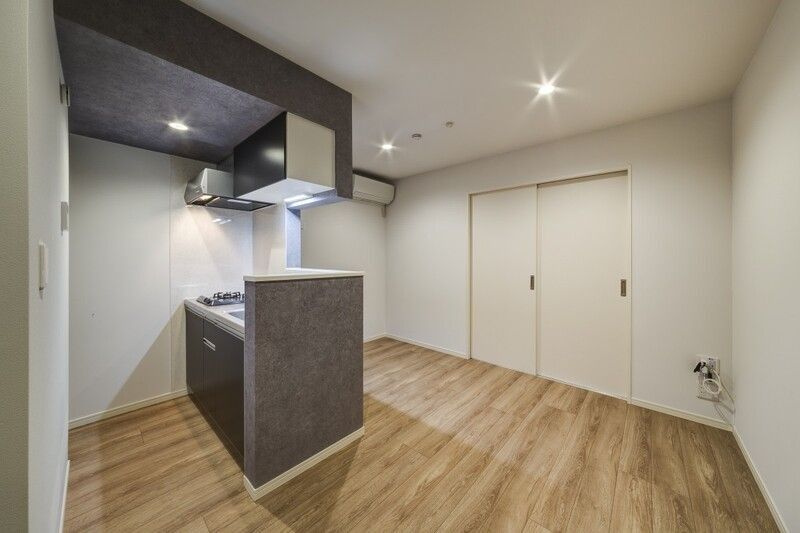 robot home 愛宕町Bの居間・リビング