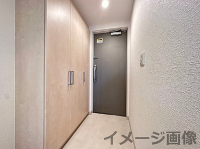 【玄関】 | ディーグラフォート千里中央　アートロードリッチ