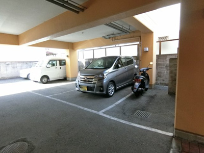 【駐車場】 | シャトーラベニヤ宮川