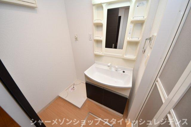 ＢＭ　ＧＡＲＤＥＮの洗面所|クローゼット
