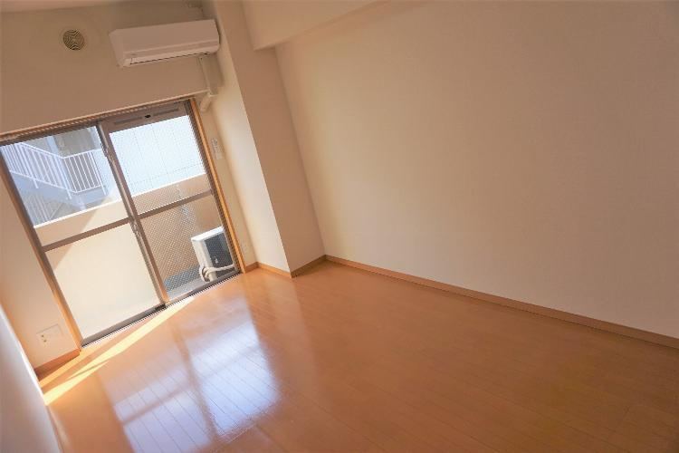 ガディス・パーク行徳壱番館(K-150)の居間・リビング