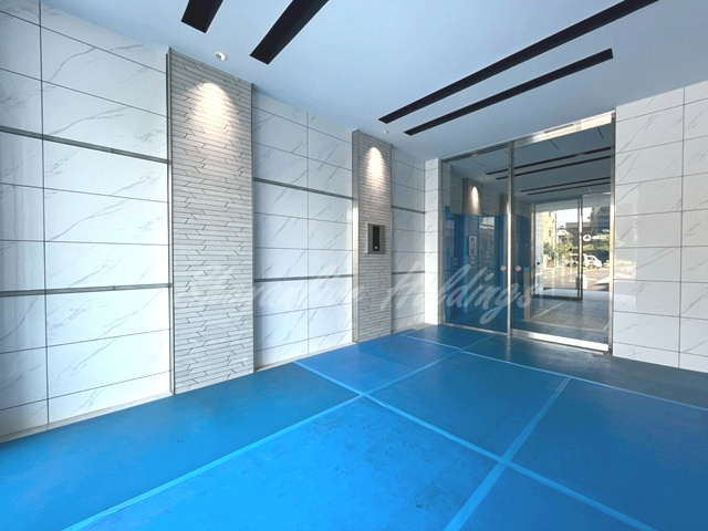 Villa Blancheのエントランス|新築の綺麗なエントランス♪