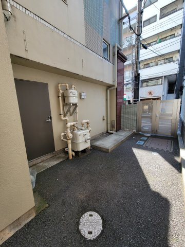 第八露木ビルの外観