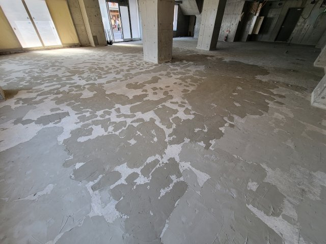 第八露木ビルの内装