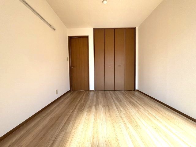ルミエールＢ棟の洋室