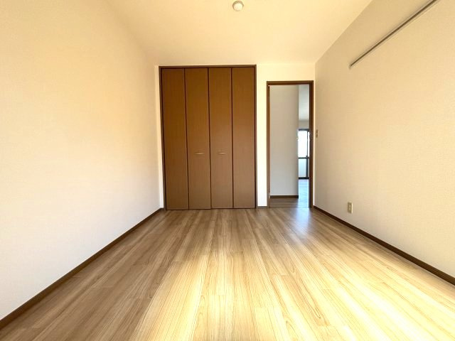 ルミエールＢ棟の洋室