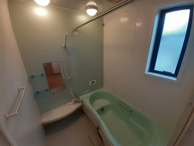 斑鳩町龍田北戸建住宅の浴室|お風呂です