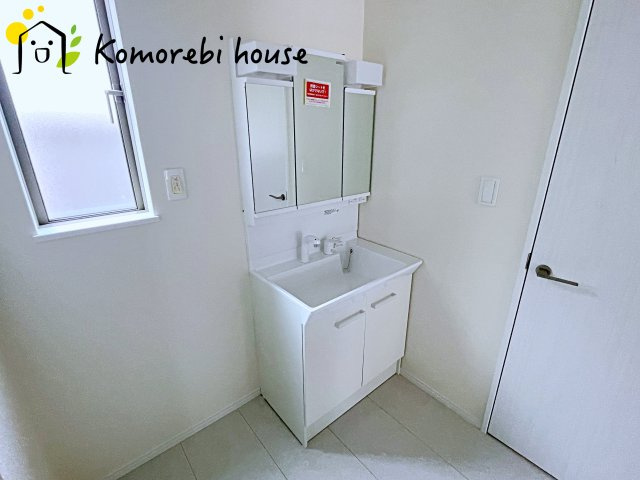 北本市宮内　２期　新築一戸建て　ハートフルタウン　Sの独立洗面台|独立洗面化粧台が付いています