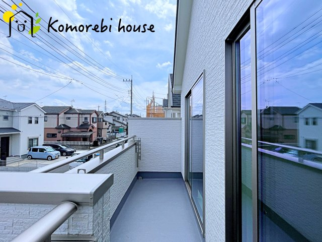 北本市宮内　２期　新築一戸建て　ハートフルタウン　Sのバルコニー|バルコニーからの眺めを楽しみながら食事をしませんか