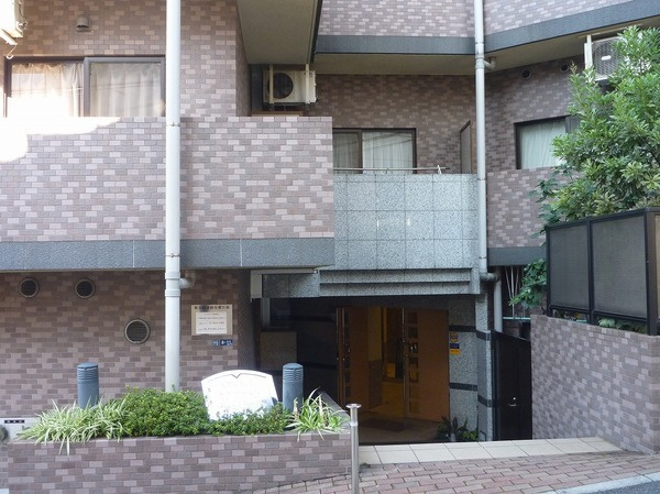 菱和パレス高輪台のエントランス|毎日通るエントランスはこのようになっています