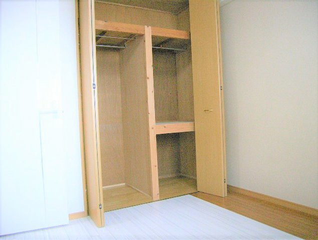 組坂ビルNo8の収納|収納豊富です