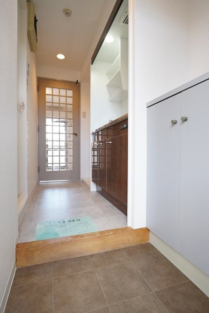 墨田区本所４丁目の賃貸マンションの玄関