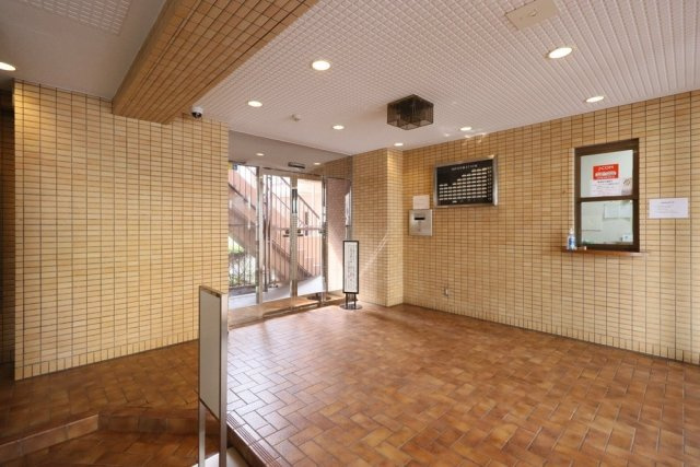 墨田区本所４丁目の賃貸マンションのロビー