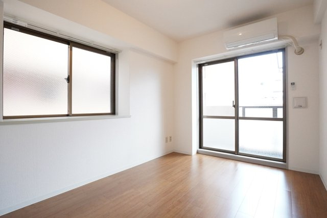 墨田区本所４丁目の賃貸マンションの居間・リビング