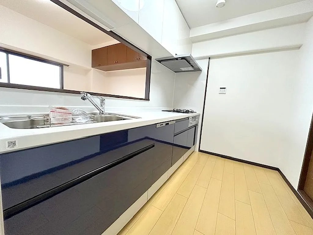 ふぁみーゆ寝屋川セントラルパークB棟のキッチン|システムキッチン　食器洗い乾燥機
■物件内覧・資金計画相談・住宅ローン相談、リフォーム相談、お問合せ受付中■
※当日・翌日のご内覧、ご相談はお電話でのお問合せがスムーズです！