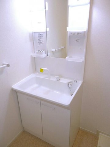 ニュービレッジ山田二番の洗面所