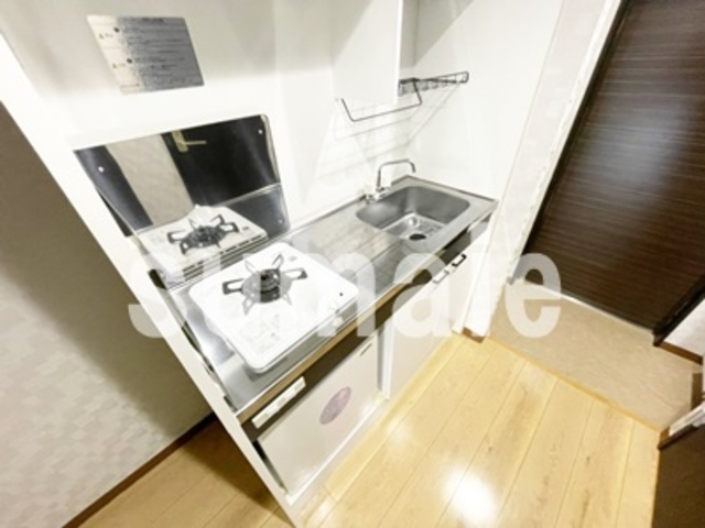 アーバンコート浦和のキッチン|明るいキッチンです。