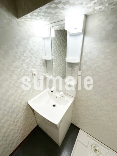 アーバンコート浦和の洗面所|嬉しい独立洗面台です。