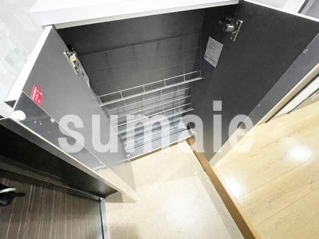 アーバンコート浦和の玄関|シューズボックスです