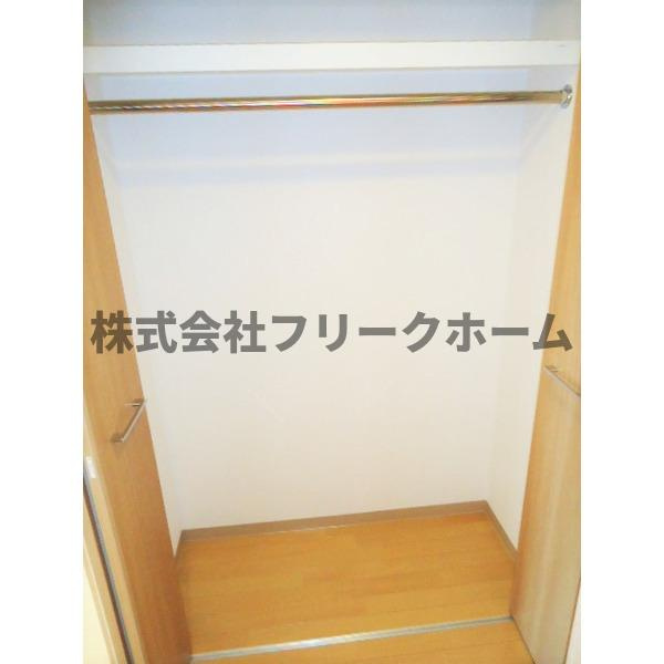 小金井市緑町５丁目の賃貸マンションの収納