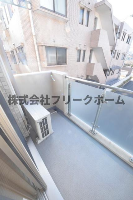 小金井市緑町５丁目の賃貸マンションのバルコニー