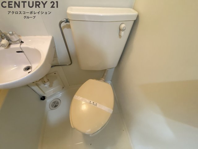 浴室内にトイレがあります☆