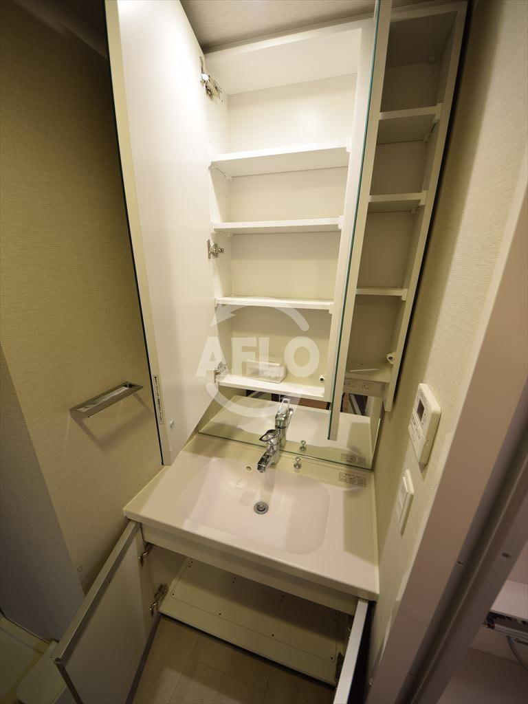 アーバネックス本町の独立洗面台|アーバネックス本町　独立洗面台