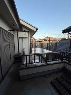 【バルコニー】 | 本郷町貸戸建 -