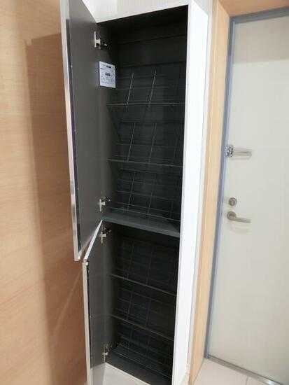 アーバンコート目黒の玄関