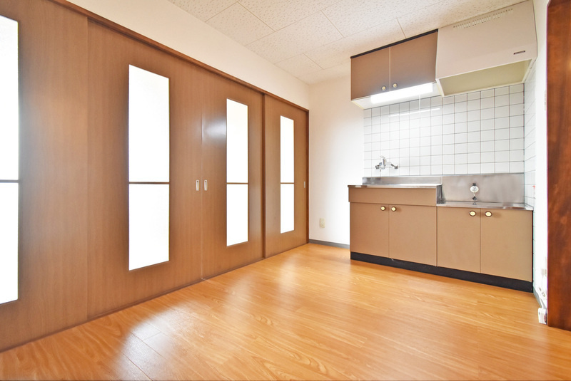 久留米市高野２丁目のアパートの居間・リビング|ゆったりとした居間です