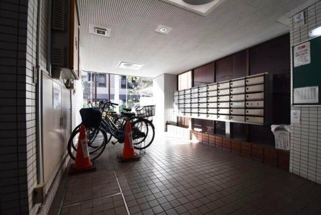 スカイコート田端のエントランス