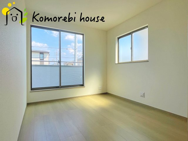 北本市宮内　２期　新築一戸建て　ハートフルタウン　Tの寝室|開放的な寝室です