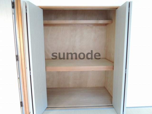 高槻市城北町１丁目の賃貸マンションの収納